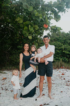 Gigi and her grandbabies (108 of 33)