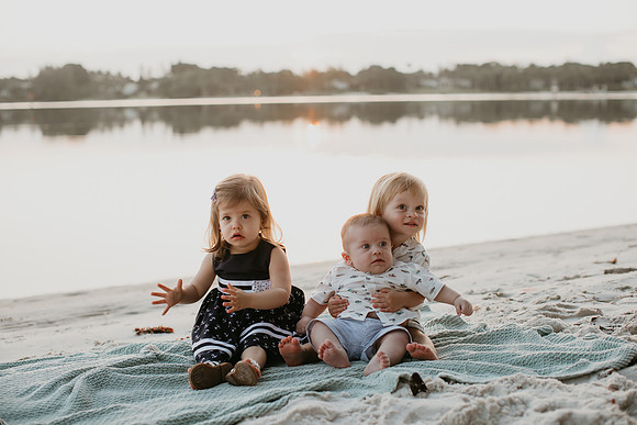 Gigi and her grandbabies (119 of 33)