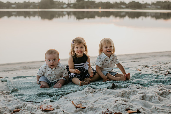 Gigi and her grandbabies (115 of 33)