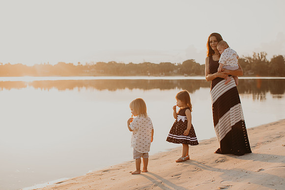 Gigi and her grandbabies (136 of 33)
