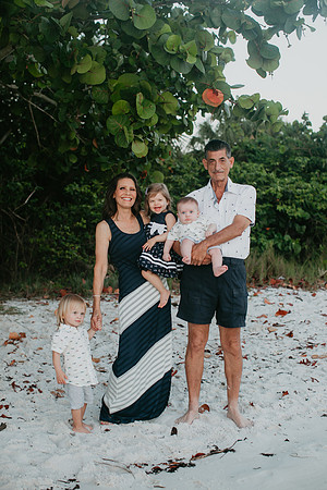 Gigi and her grandbabies (105 of 33)