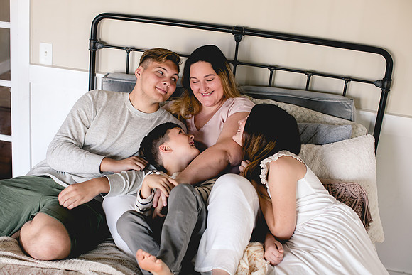 Sonia and her kids (9 of 22)