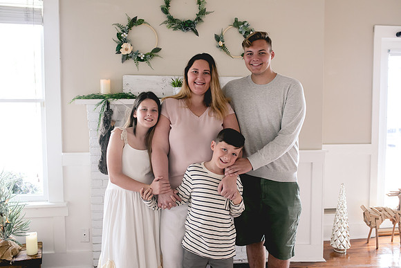 Sonia and her kids (5 of 22)