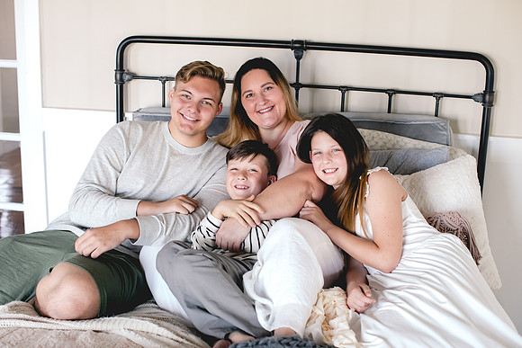 Sonia and her kids (6 of 22)
