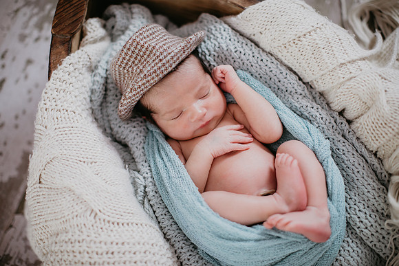 Luciano Newborn Portraits-4