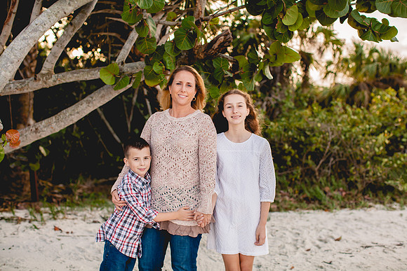 Yanora Family-4