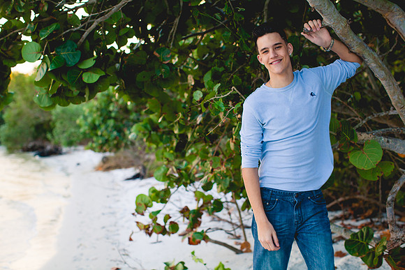 Zeek Senior Portraits (28 of 29)