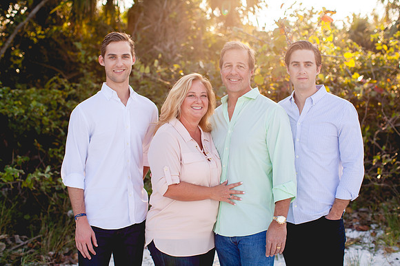 Jennifer and HM Family-9