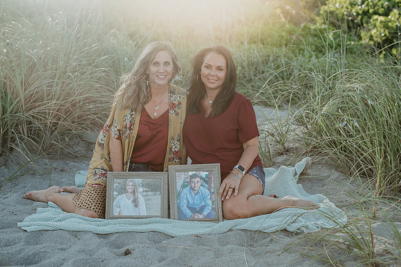 Michelle and Shelby (4 of 52)