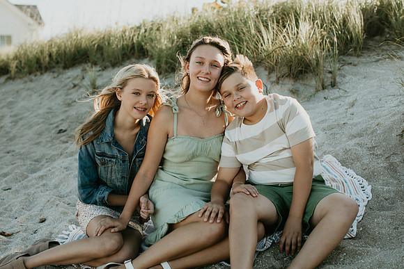 Crowther Family 2022 (1 of 37)