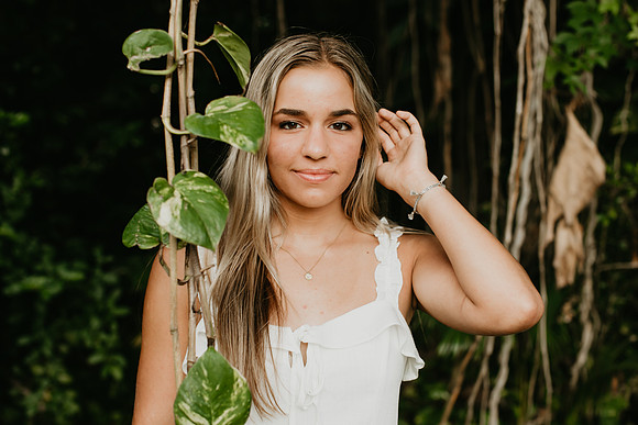Chloe Senior Portraits (29 of 76)