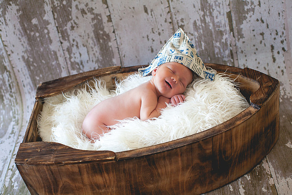 Blake Newborn Portraits (36 of 40)