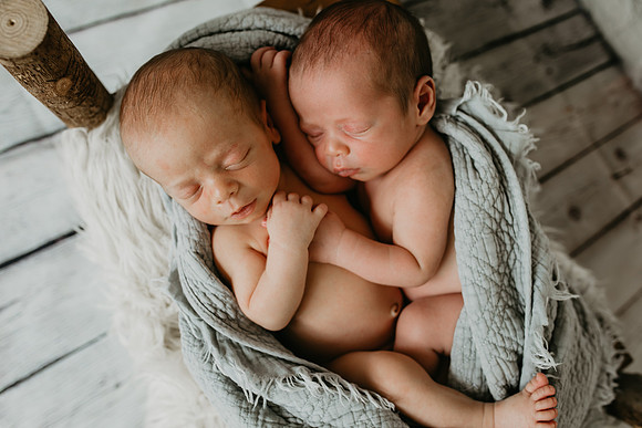 Czaja Twins-30