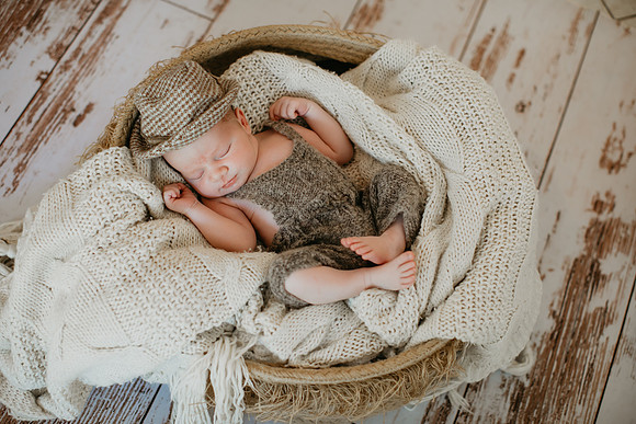 Baby Jack Newborn Portraits (12 of 35)