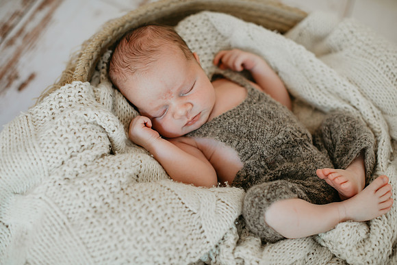 Baby Jack Newborn Portraits (17 of 35)