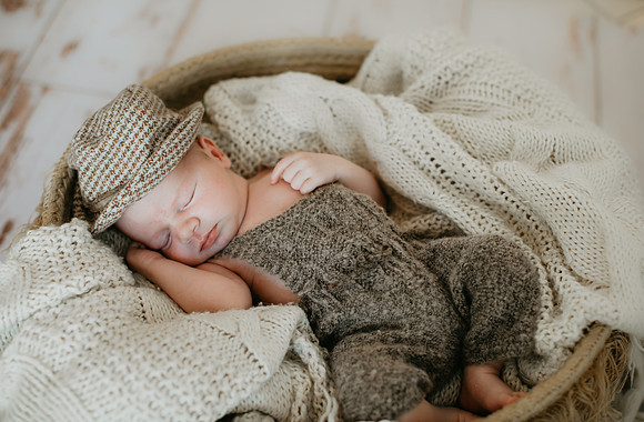 Baby Jack Newborn Portraits (10 of 35)