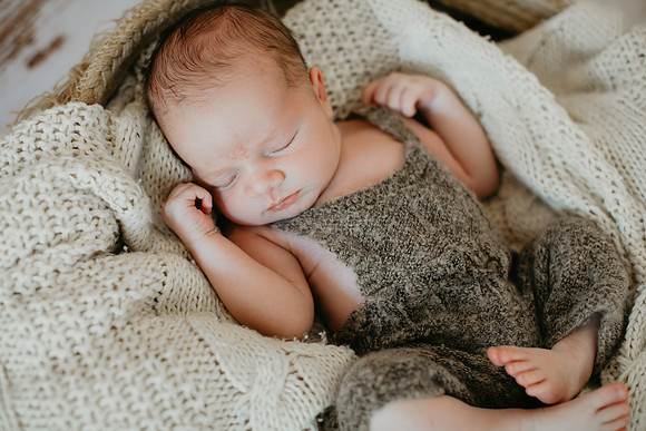 Baby Jack Newborn Portraits (16 of 35)