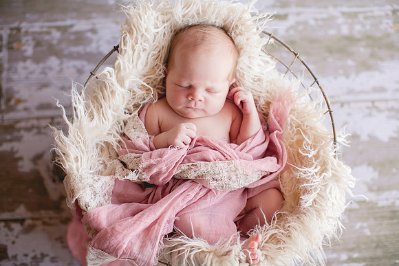 Ella Mae Newborn Portriats (21 of 56)