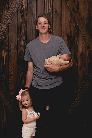 Ella Mae Newborn Portriats (15 of 56)