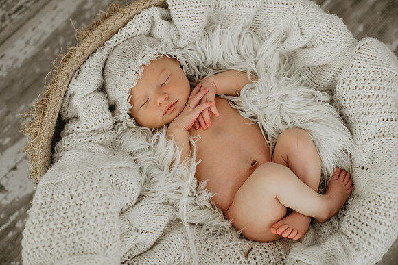 Oaklynn Newborn Portraits (48 of 74)