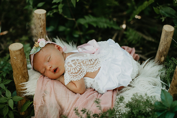 Oaklynn Newborn Portraits (63 of 74)
