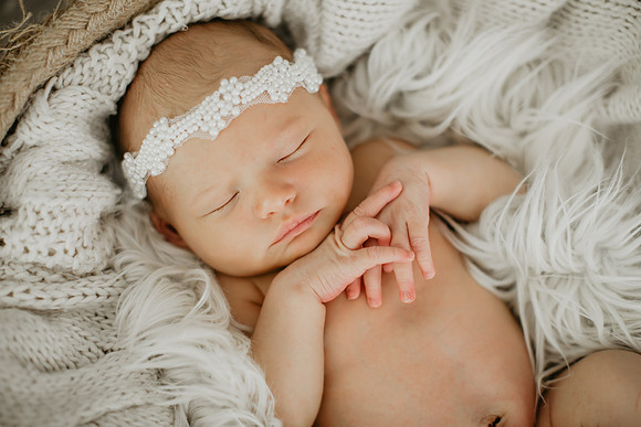 Oaklynn Newborn Portraits (57 of 74)