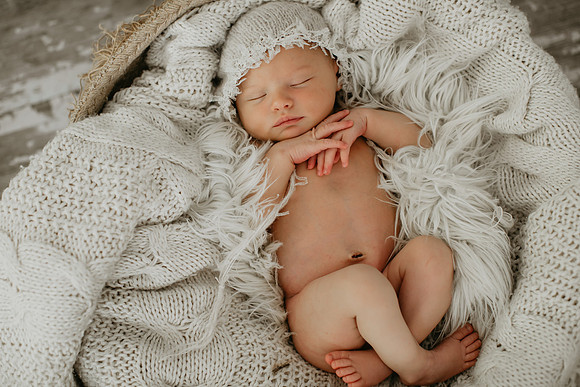Oaklynn Newborn Portraits (47 of 74)