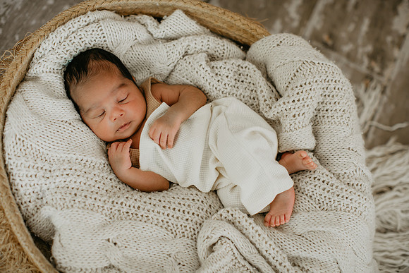 Baby G Newborn Portraits (10 of 38)