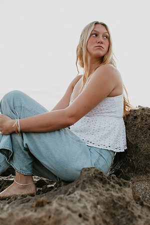 Ellie Senior Portraits (10 of 90)