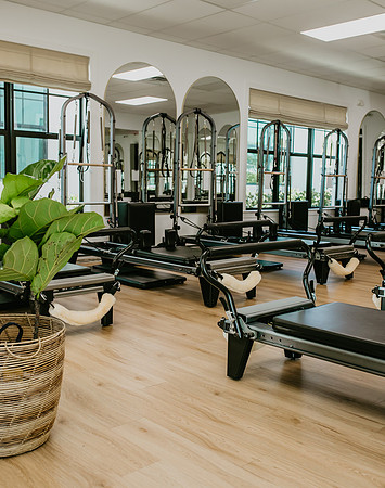 Living Well Pilates (21 of 275)