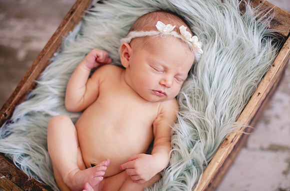 Addison Newborn Portraits (16)