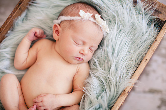 Addison Newborn Portraits (17)