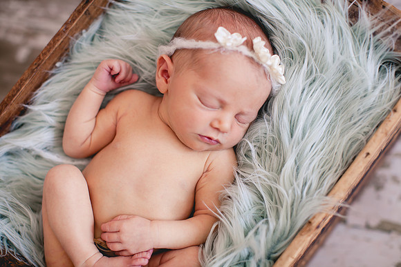 Addison Newborn Portraits (19)
