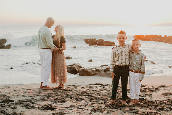McDougall Family Portraits 2023 (1 of 63)