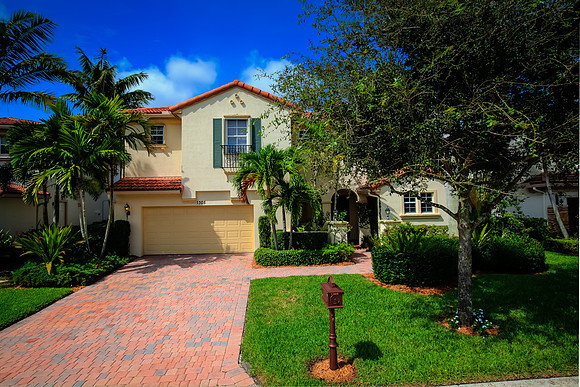 1305 Sonoma-