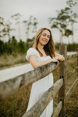 Ella Senior Portraits (30 of 112)