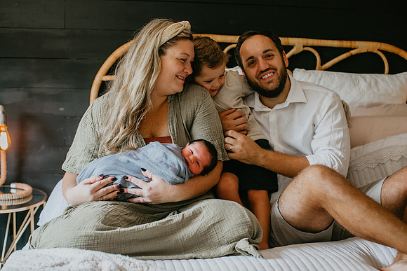 Levi Newborn Portraits (11 of 137)