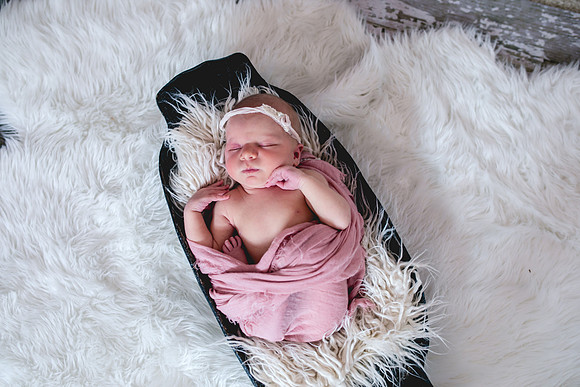 Molly Newborn Portraits (14 of 69)